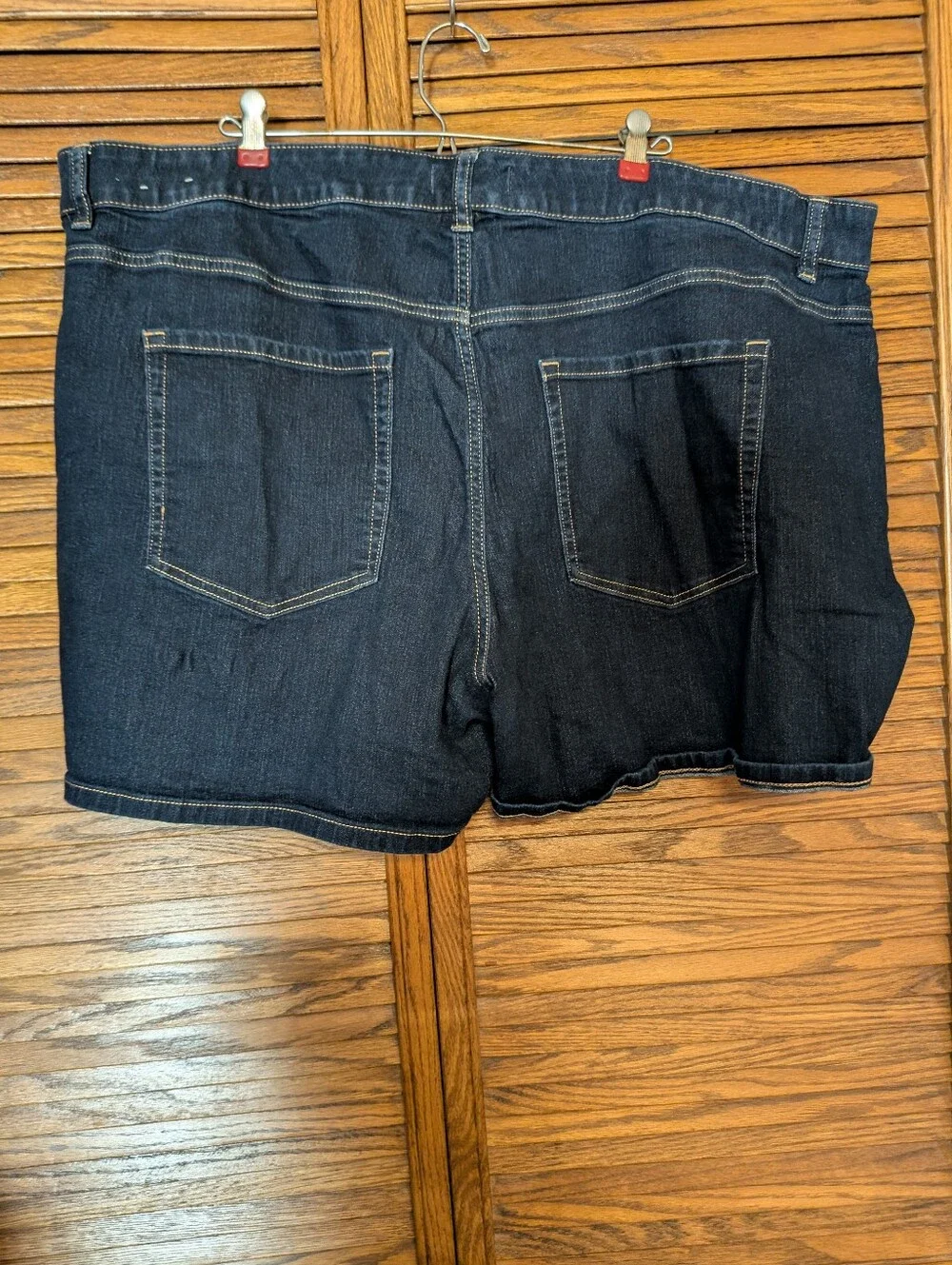 Lane Bryant Flex Magic Waist Mid Rise Girlfriend Short Size 26